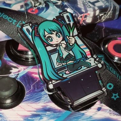 Hatsune miku project diva keychain