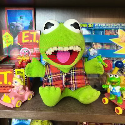 Toothy frog (one-of-a-kind)