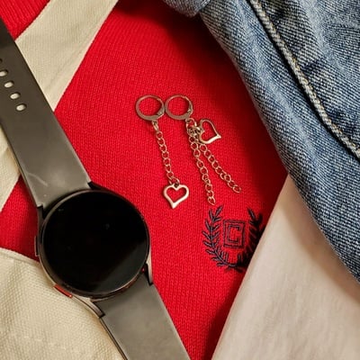 E-boyfriend earrings