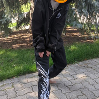 [IN STOCK] Trigun Stampede Vash the Stampede Wings Sweatpants - Thumbnail 3