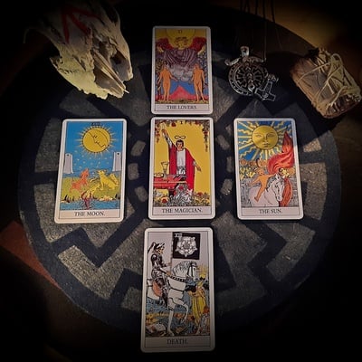 Tarot reading (celtic cross)