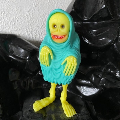 The creep mint and yellow