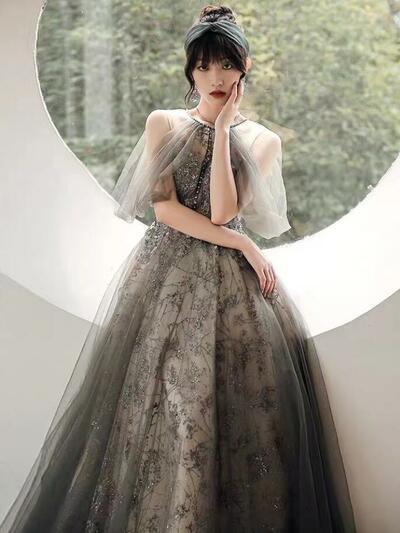 Luxury Hanging Neck Temperament Famous Party Dresses