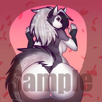 Loona back mousepad (marrie)