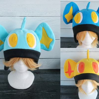 Yellow blue lion fleece hat