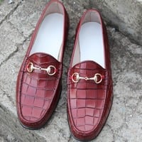 Burgundy Color Crocodile Texture Horse bit Men Loafers Dress Shoes - Thumbnail 1