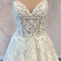 A Line Beach Lace Wedding Dresses Appliques Sleeveless - Thumbnail 2