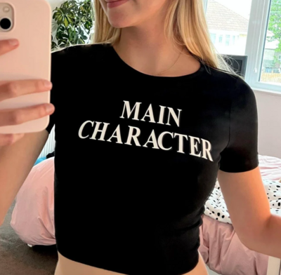 MAIN CHARACTER BABY TEE