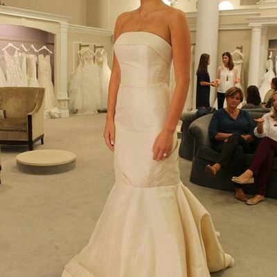 Simple strapless mermaid wedding dress bridal gown