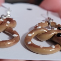 Pretzel earrings - Thumbnail 3