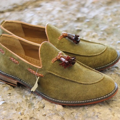 Men's new handmade green suede leather slip on leather teasels genuine suede leather loafer moccasin shoes