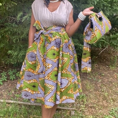 Green skirt set w/ head wrap  & purse