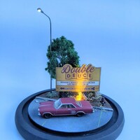Double Deuce Diorama Lamp - 1980s Inspired - Limited Edition - Thumbnail 4