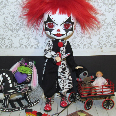 Custom blythe creepy clown giggles