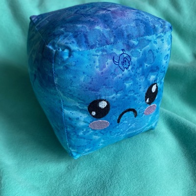 Blue/purple jellycube plushie