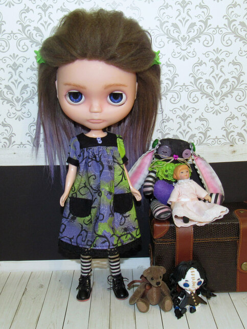 Spiders & Vines Babydoll Dress For Blythe, Pullip, Rainbow High, 1/6 Fashion Dolls