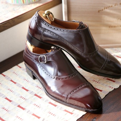 Brown polishing classic look handmade dress shoes monk strap fastening 