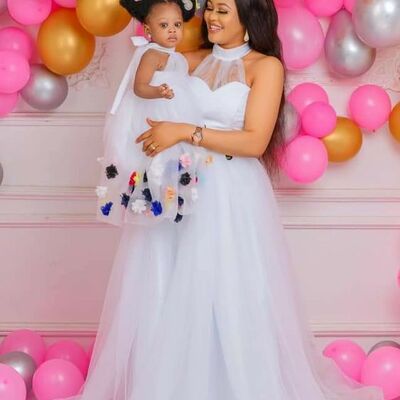 Simple tutu lilttle kids birthday pageant weddding gowns - Thumbnail 1