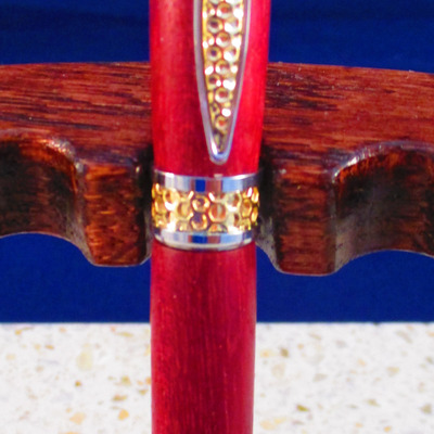 #69 gold / chrome honeycomb trim