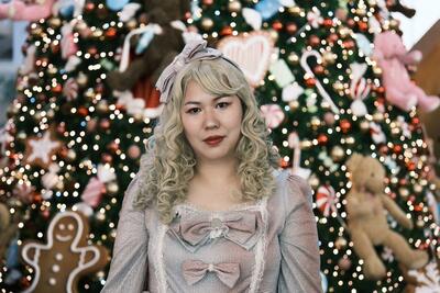 Free Worldwide airmail pink rose and sea OP bust 105 cm length 125 cm