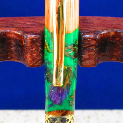 #142 green and purple flowers