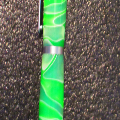 #176 slimline pro green lava lamp