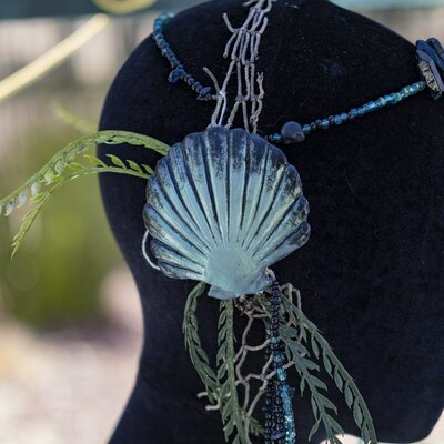 Dark tides deluxe headdress