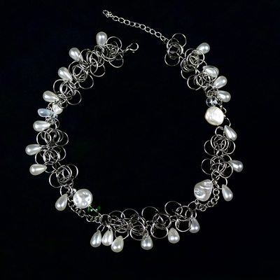 Yve necklace