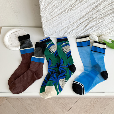 3pairs retro floral stripe stitching socks