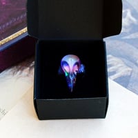 Gothic raven skull ring, modern gothic ring, iridescent ring, aurora borealis ring, dusk, midnight - Thumbnail 5