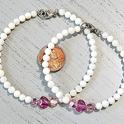 Mother daughter "sw" fuchsia heart and oyster shell bracelet set