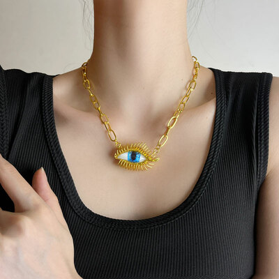 Vintage solid golden evil eye necklace 