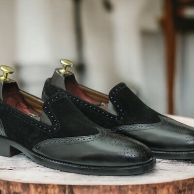 Handmade men's black leather and suede shoes ,brogue toe designer shoes