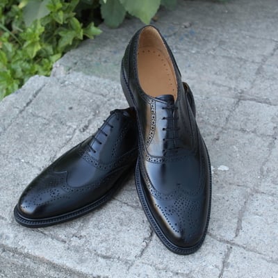 Crafted leather black calf leather wingtip oxford lace up dress shoes - Thumbnail 3