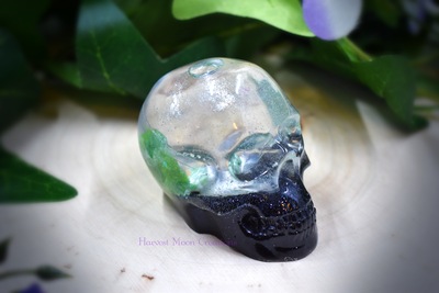Dirty Mind Resin Skull