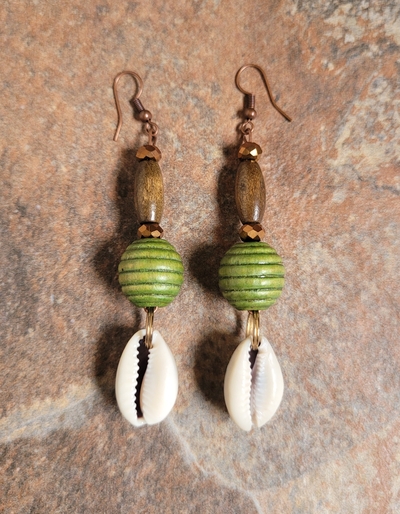 GREEN SUNDRESS 💚👗 HANDMADE EARRINGS By Nubian Collection Artwear 👑