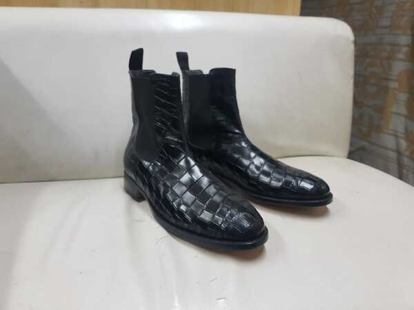 Men's Handmade Black Alligator Printed Leather Beautiful Boot Top of the Line Quality Lover Fashion Ankle High Party Formal Chelsea Boots