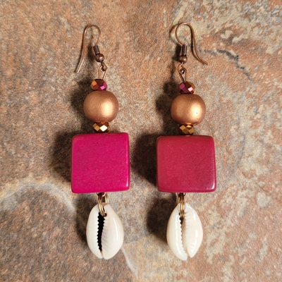 Deep wine sundress 💜👗 handmade earrings by nubian collection artwear 👑 🔸️🔸️only two available!!⏳️