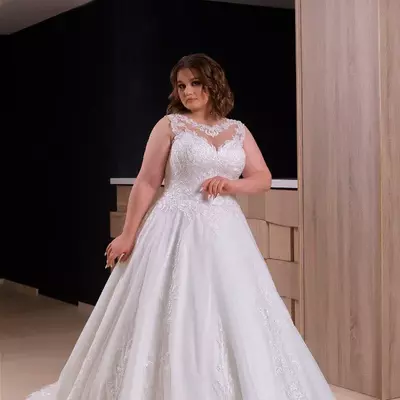 Bohemian wedding dresses v neck appliqued sleeveless beach bridal gowns