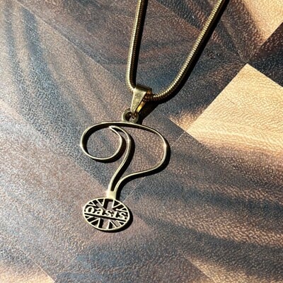 Oasis 18k gold plated pendant/chain