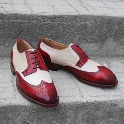 Crafted leather classic beige and burgundy leather wingtip oxford lace up dress shoes - Thumbnail 4