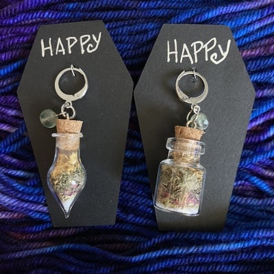 Happy witch jar stitch marker