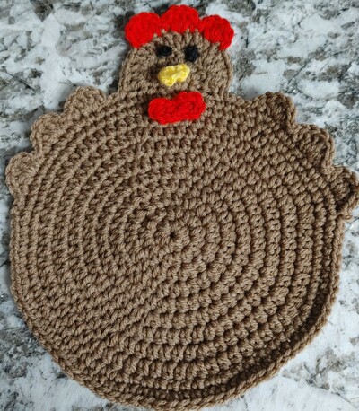 Chicken pot holder front view