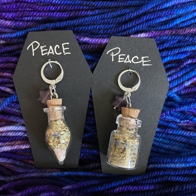 Peace witch jar stitch marker