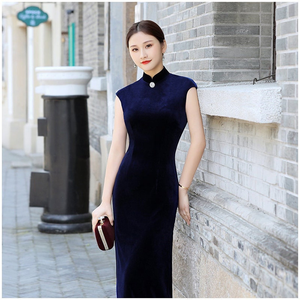 blue chinese dress Elegant Modern Chinese-Style Blue Qipao Dress  Vintage-Inspired Long Butterfly Blue cheongsam, with chest pads, and Free double-layer opaque leggings