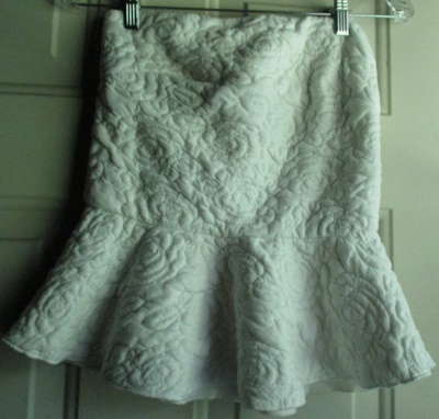 Ma＊rs White Rose Peplum Top Sz. M