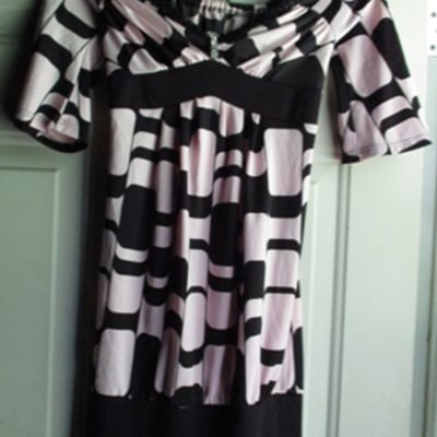 Golds infinity black/pink dress sz. m