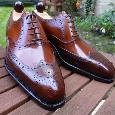 Handmade men's brown brogue leather round toe wingtip lace up oxford dress shoes