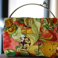 Kiss Lock Clutch - Pastel Colours in Pink, Lime & Yellow - Thumbnail 1