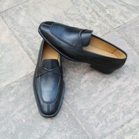 Crafted Leather Men Classic Black Calf Leather Loafers Dress Shoes - Thumbnail 1